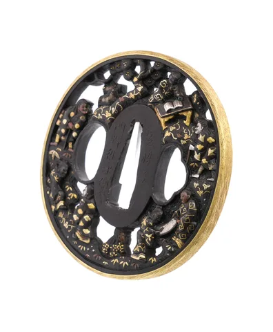 Detalle de Tsuba · Kadono Yukinaga (Hikone-bori)