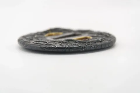 Detalle de Tsuba · Sōten (escuela Hikone)