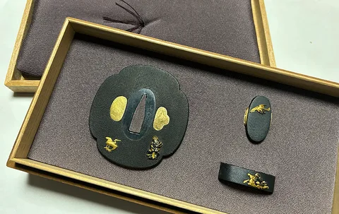Guarniciones de Tsuba y fuchi-kashira · Gotō Mitsuaki