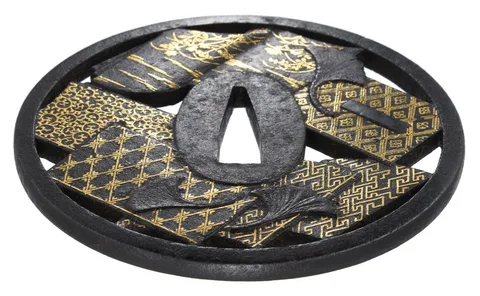 Detalle de Tsuba · Umetada Munetake