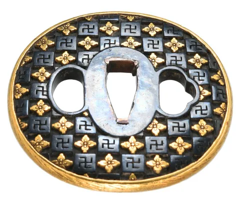 Detalle de Tsuba y fuchi-kashira · Nomura