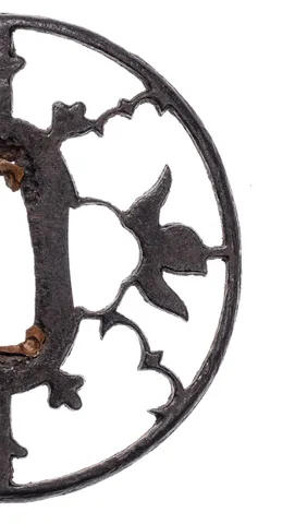 Detalle de Tsuba · Ko-Akasaka