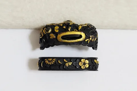 Guarniciones de Fuchi-kashira · Ko-Mino
