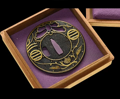 Detalle de Tsuba · Ōnin
