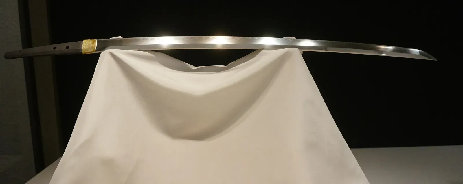 Katana forjada por Kanemoto de Seki, el Magoroku, Muromachi, siglo XVI; Museo Nacional de Tokio.